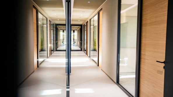 Flurbereich-mit-Spiegelung